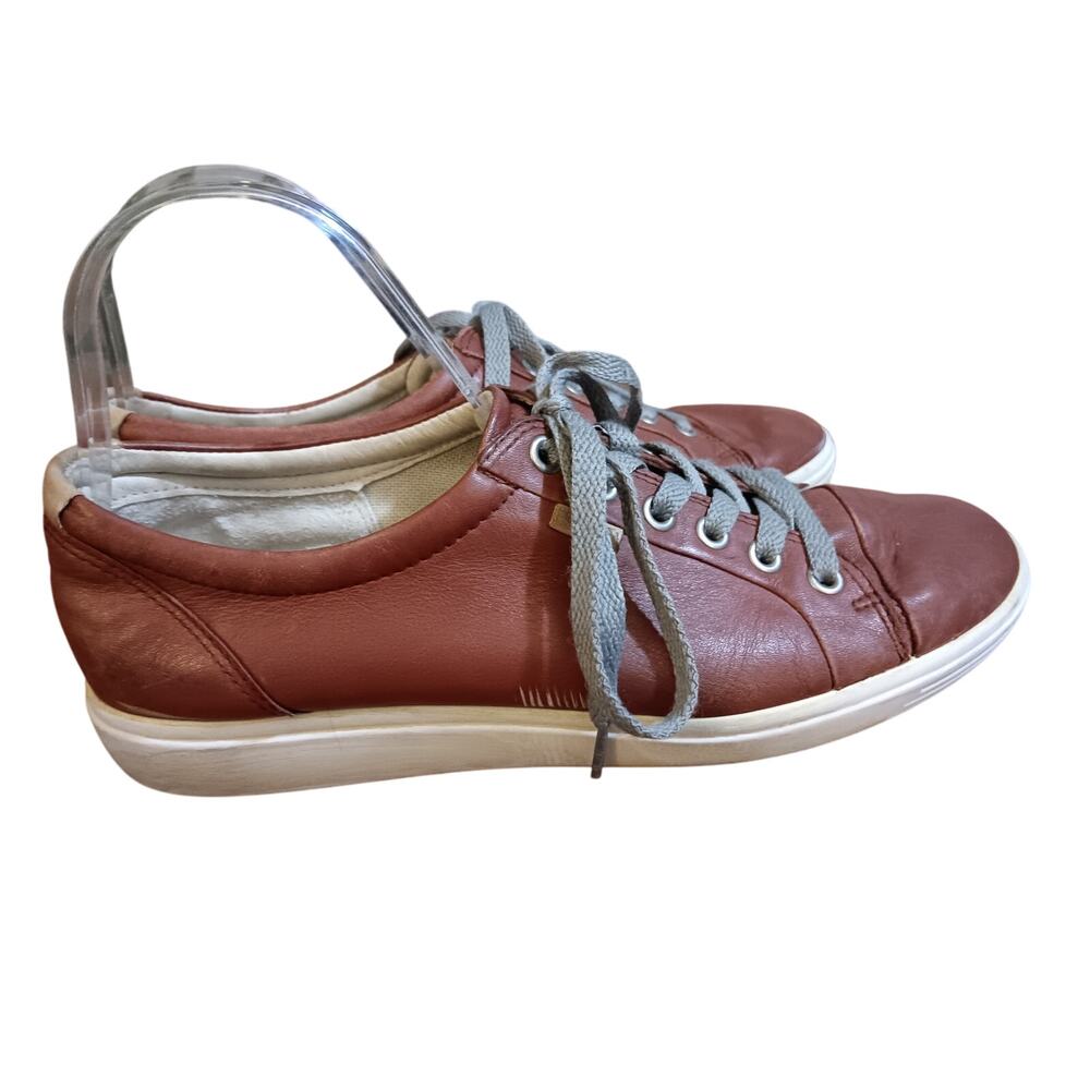 Ecco Soft Maroon burgundy leather casual sneakers size 9 EU 40
